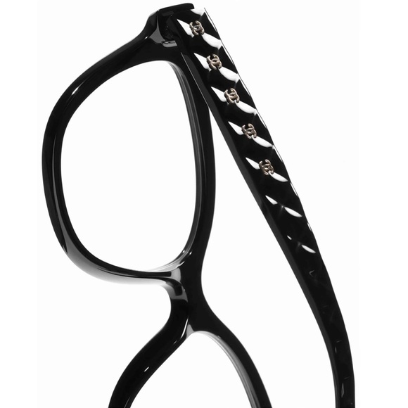 CHANEL BUTTERFLY EYEGLASSES 🤓 - Picture 3 of 4